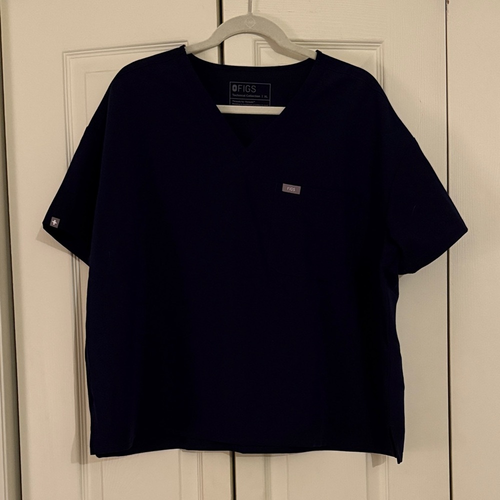 Figs Scrub Top